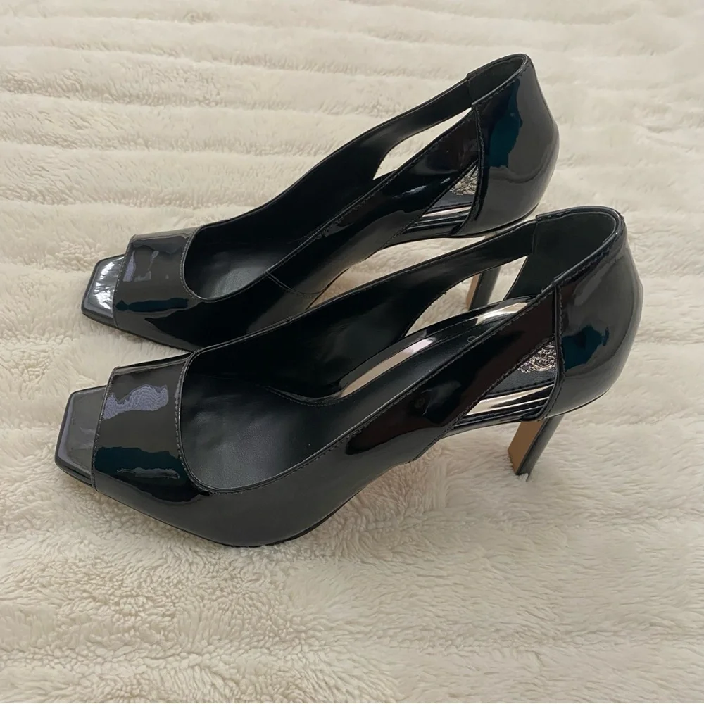 Vince Camuto Black Patent Leather Peep-Toe Heels New Size 8.5